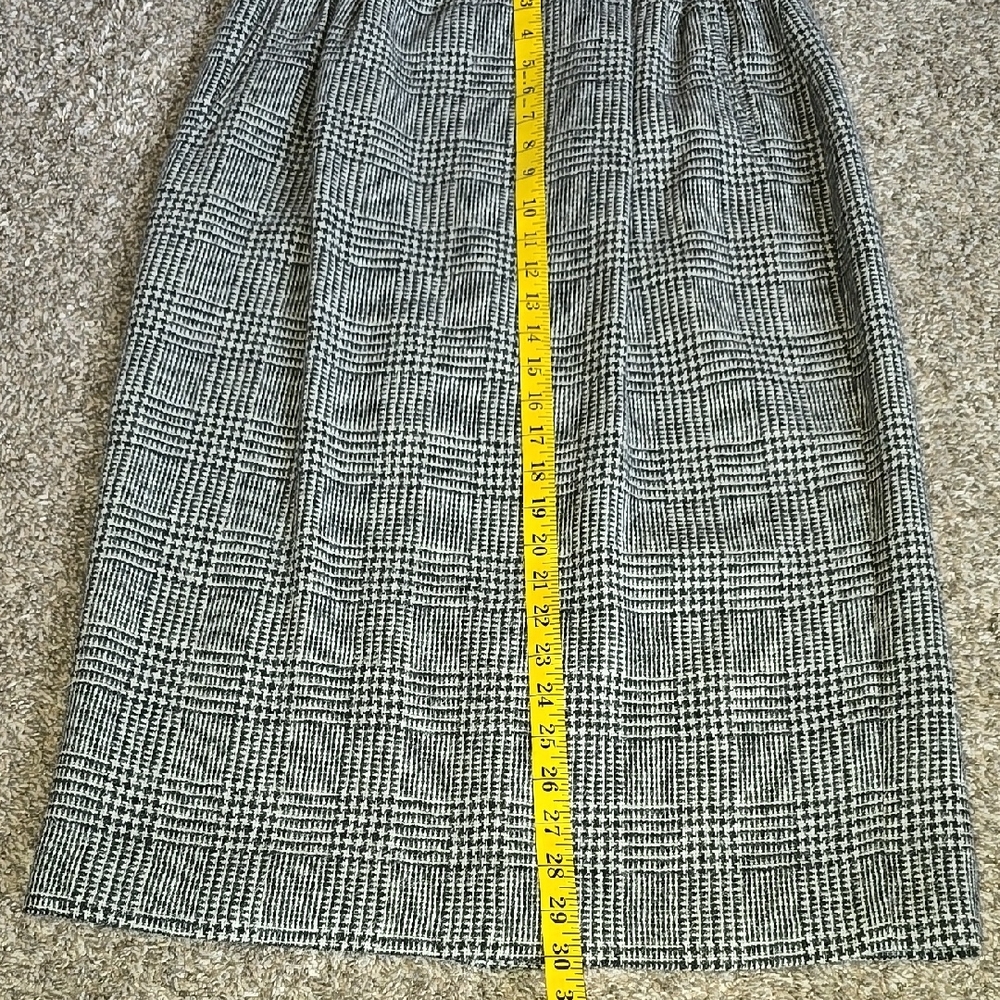 Vintage Black and Cream Knee-Length Pleated Pencil Skirt Made In Italy - Picture 4 of 7